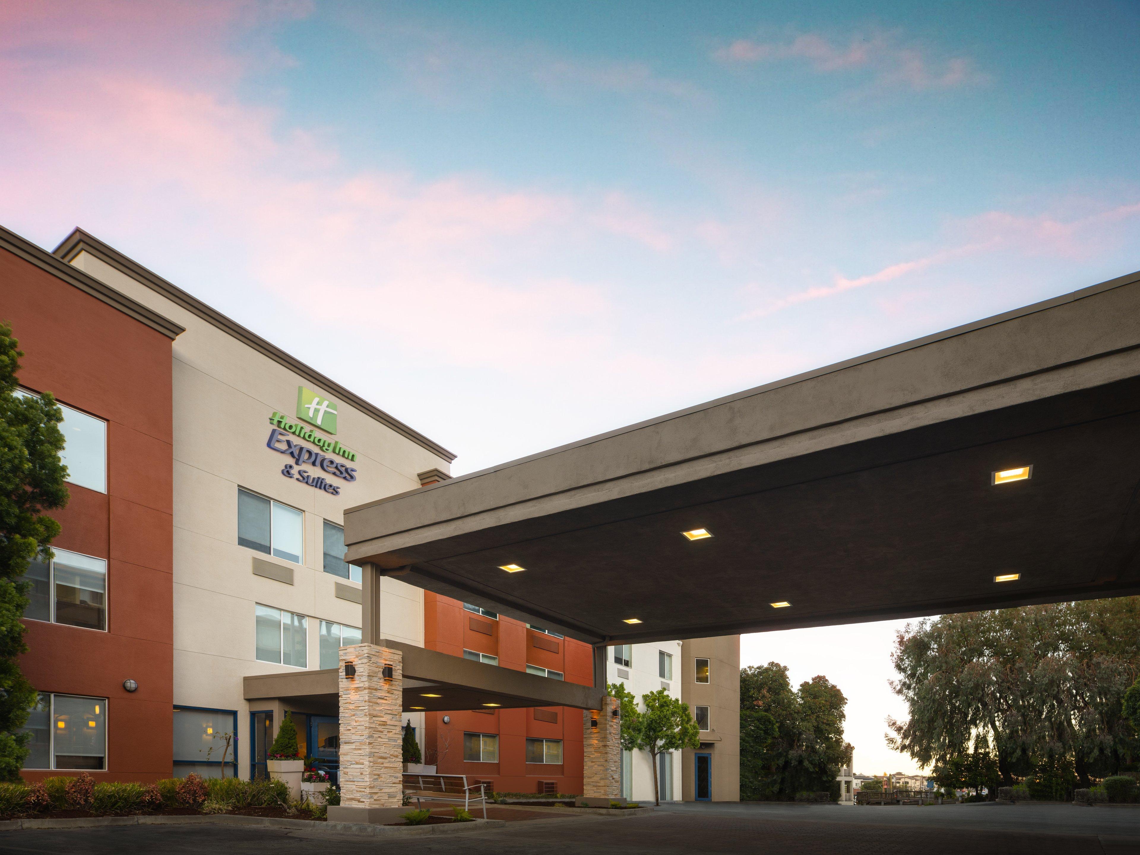 Holiday Inn Express Hotel & Suites Belmont By Ihg Zewnętrze zdjęcie