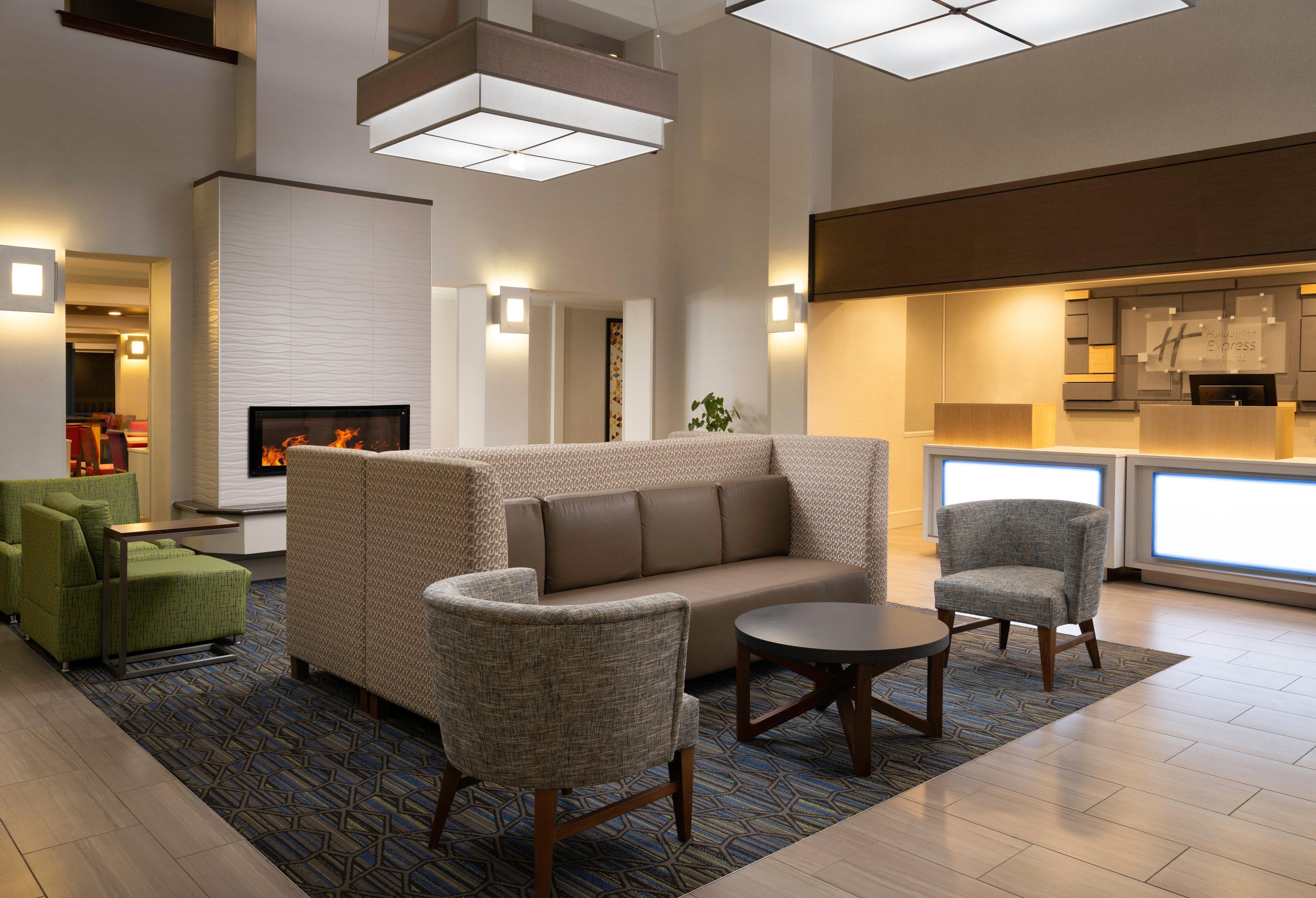 Holiday Inn Express Hotel & Suites Belmont By Ihg Zewnętrze zdjęcie