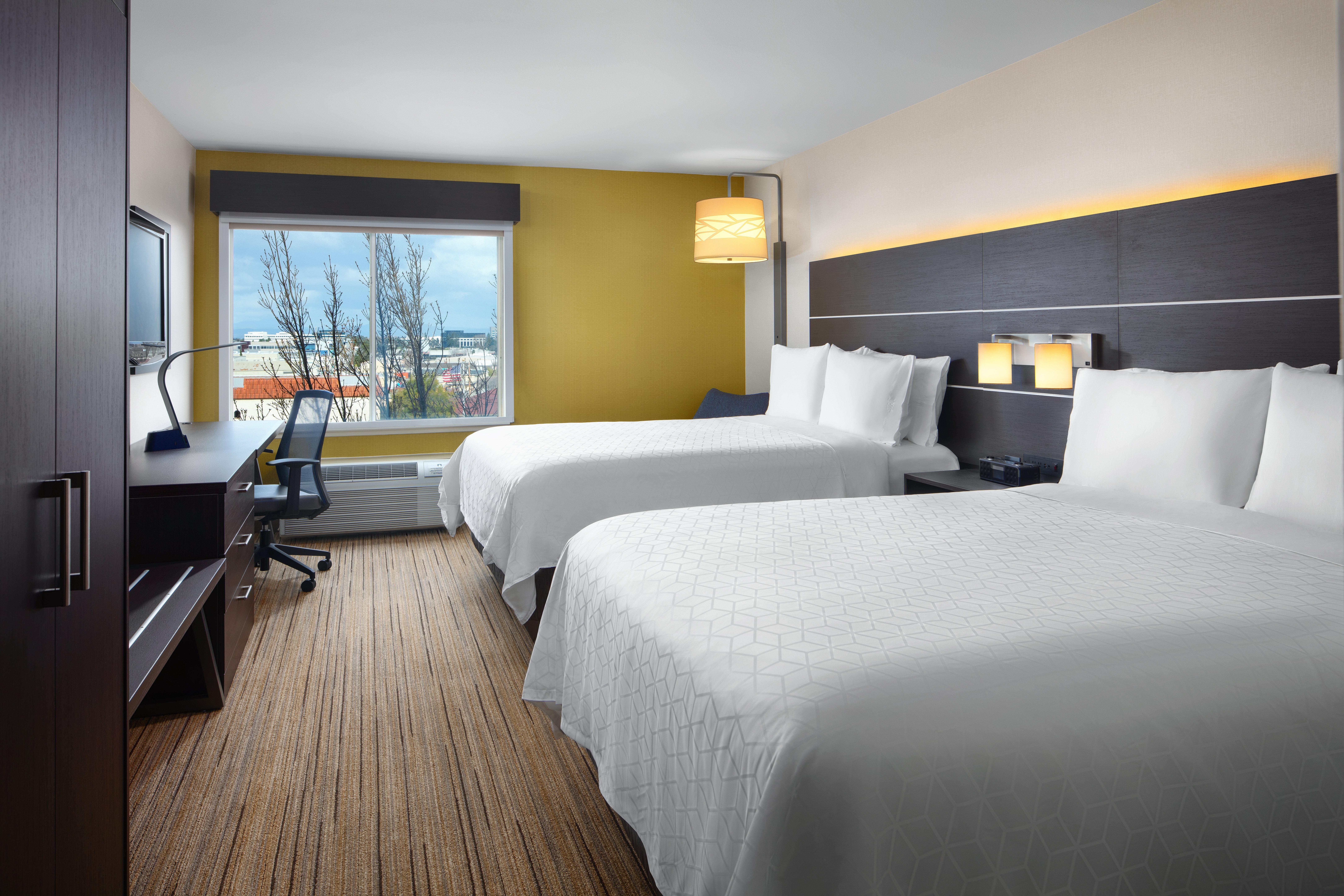 Holiday Inn Express Hotel & Suites Belmont By Ihg Zewnętrze zdjęcie