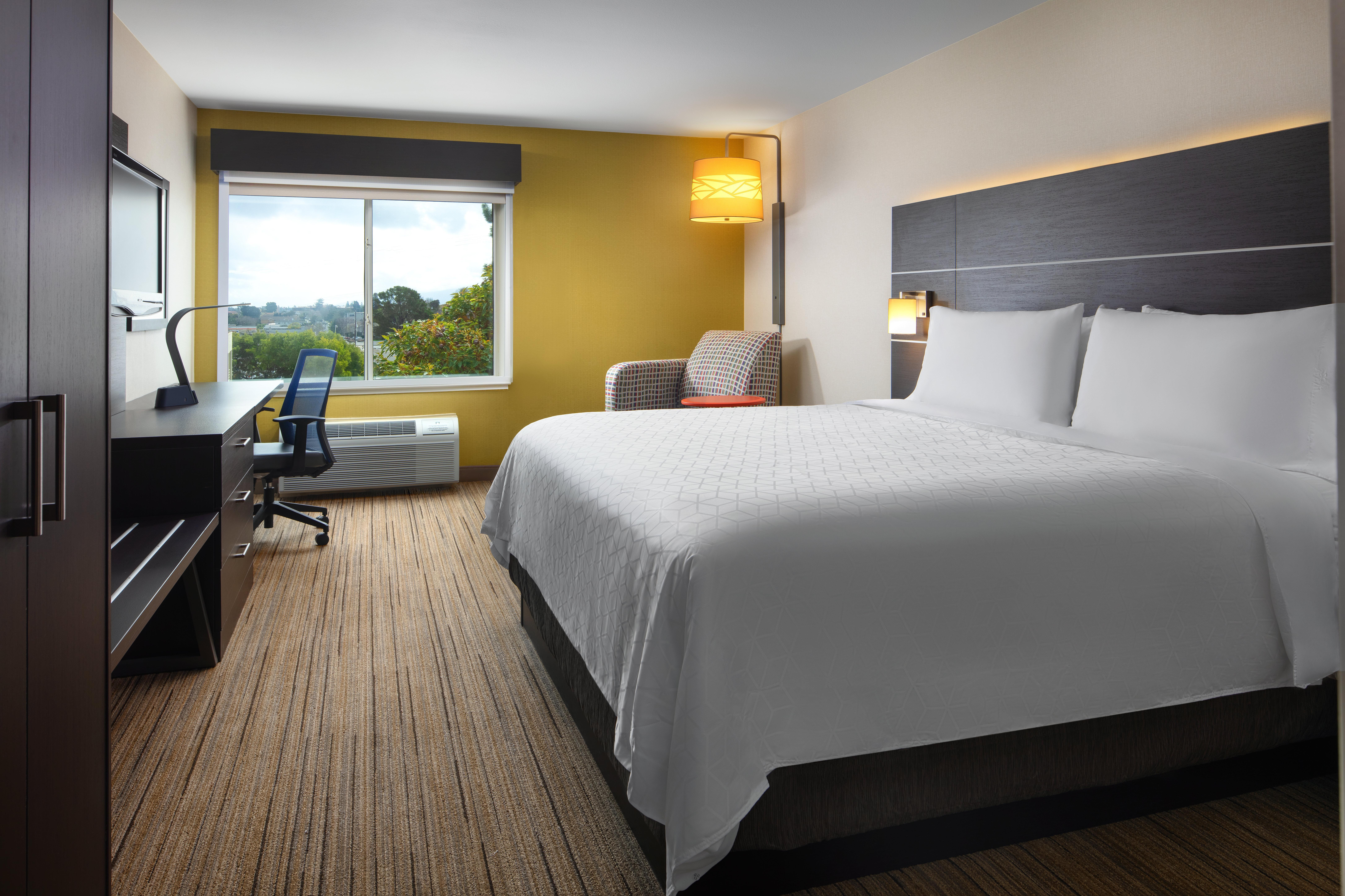 Holiday Inn Express Hotel & Suites Belmont By Ihg Zewnętrze zdjęcie