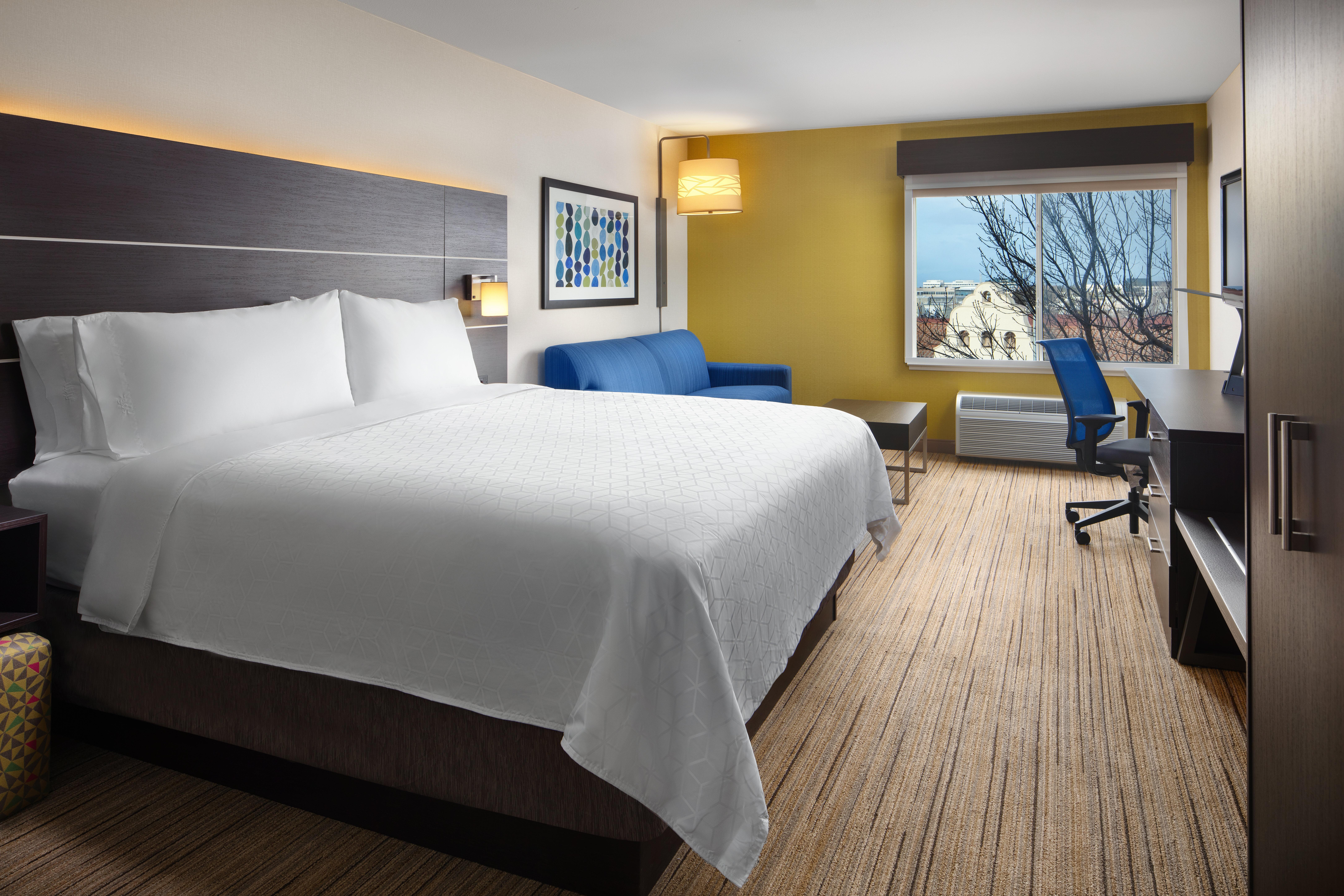 Holiday Inn Express Hotel & Suites Belmont By Ihg Zewnętrze zdjęcie