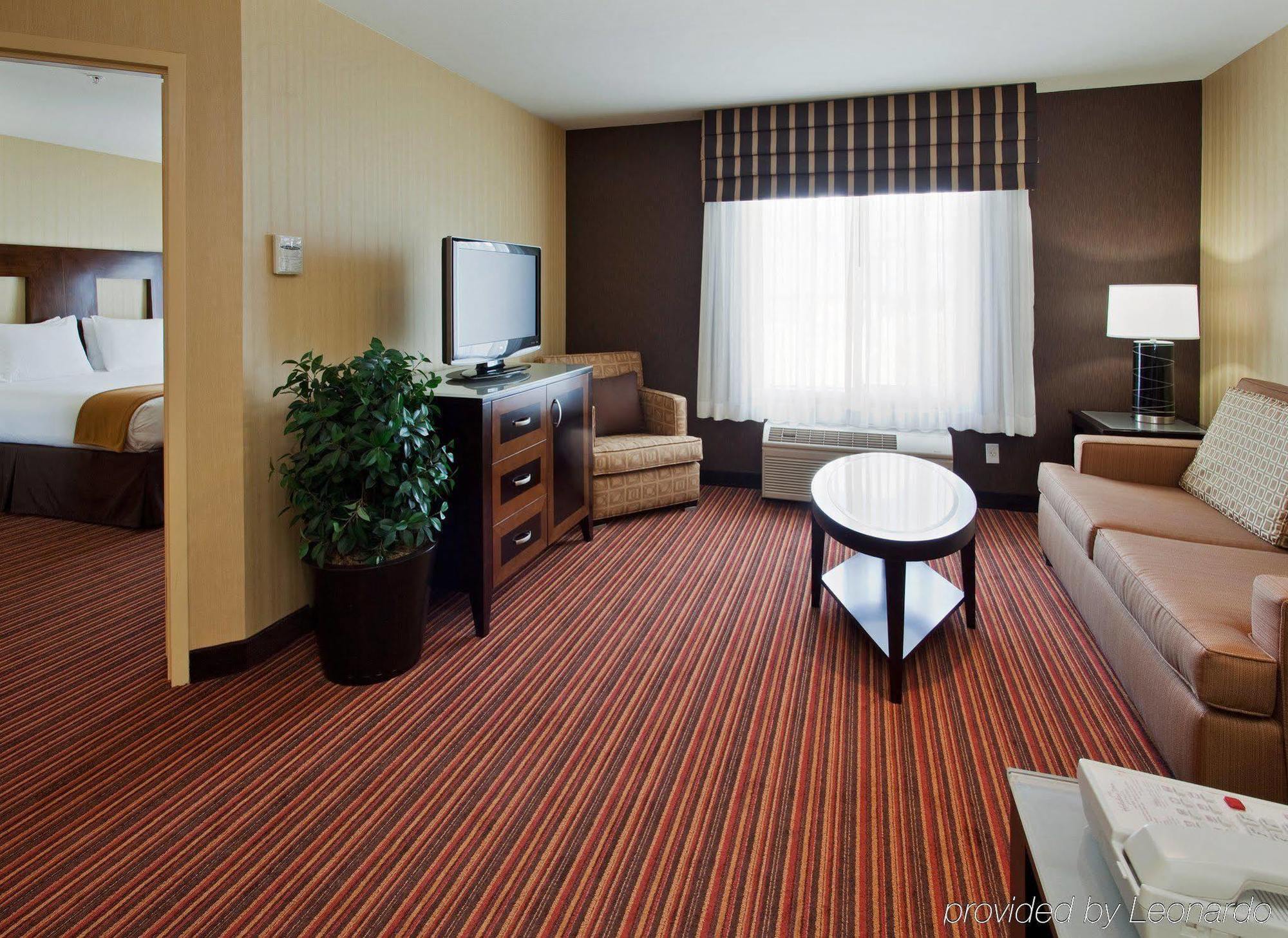 Holiday Inn Express Hotel & Suites Belmont By Ihg Pokój zdjęcie